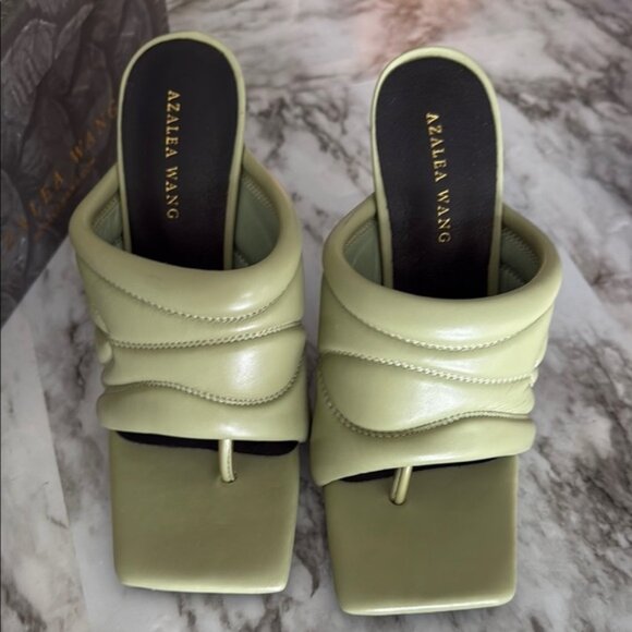 Azalea Wang Posh Khaki Hit the City Sandles Sz 7.5- Viral New Heels retails 109$ - Picture 11 of 16
